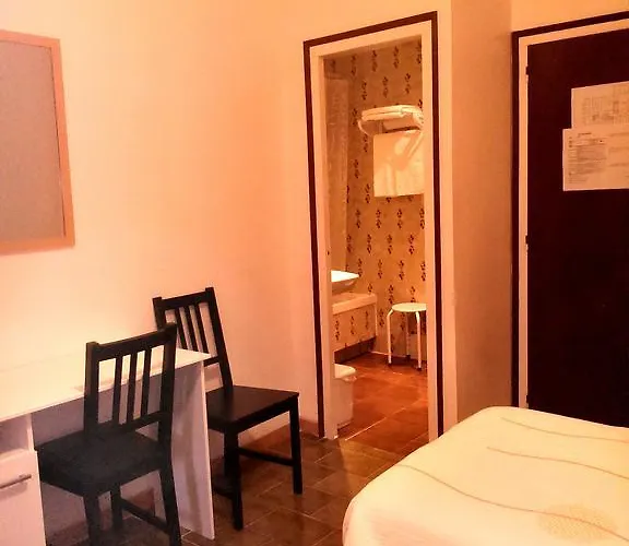 Borras Guest house *